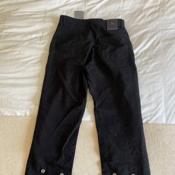 Zara Premium Button Crop Pants, size 6 - Picture 3 of 4